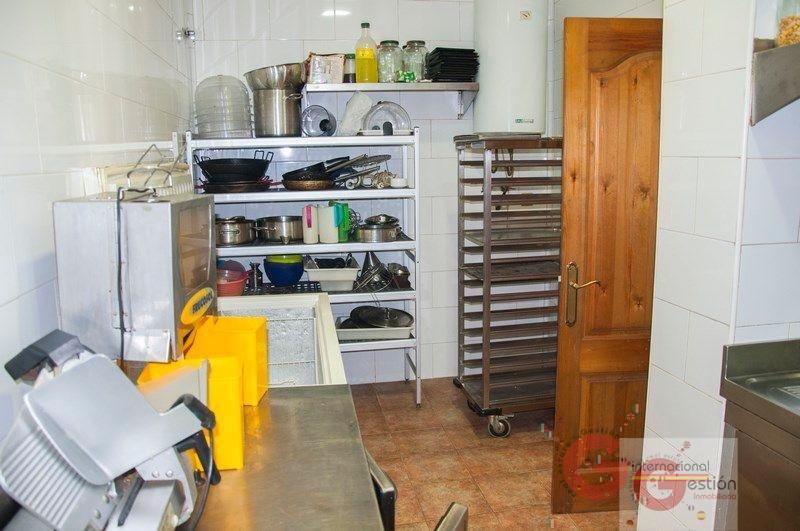 Venta de local comercial en Salobreña