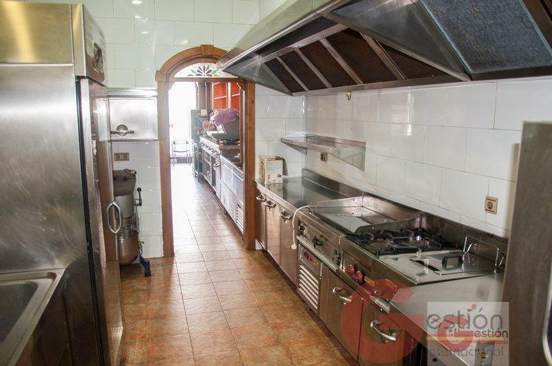 For sale of commercial in Salobreña