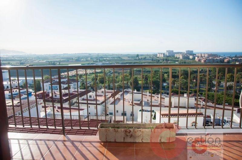 For sale of flat in Salobreña