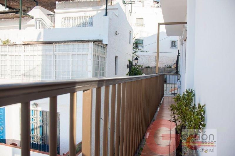 For sale of flat in Salobreña