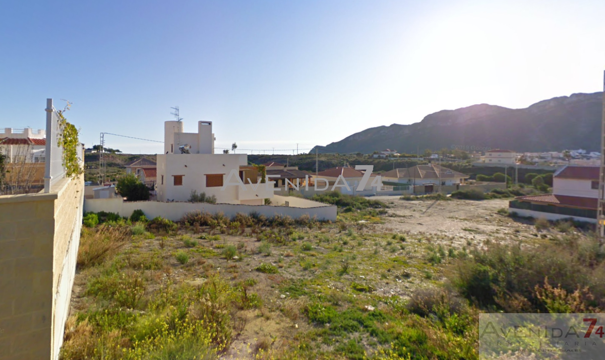 For sale of land in Águilas