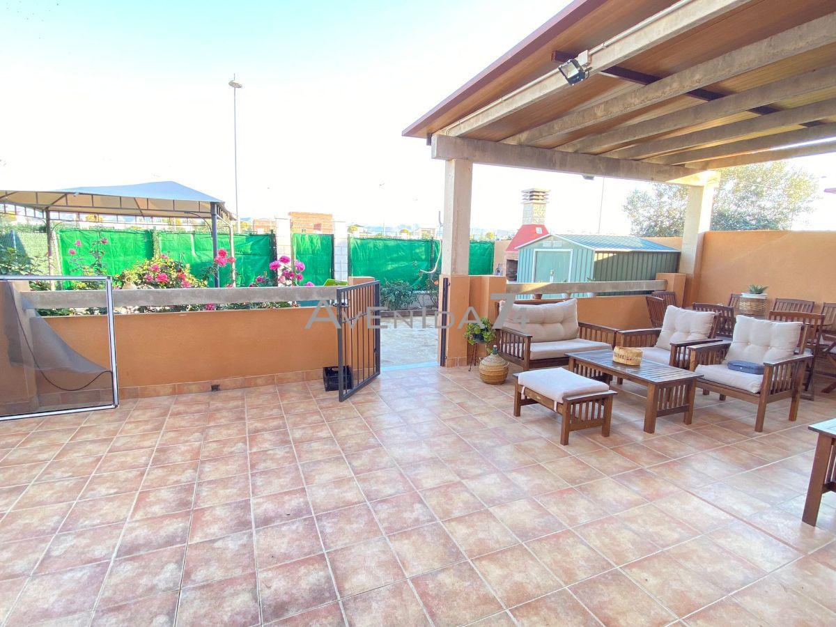 For sale of ground floor in Lorca
