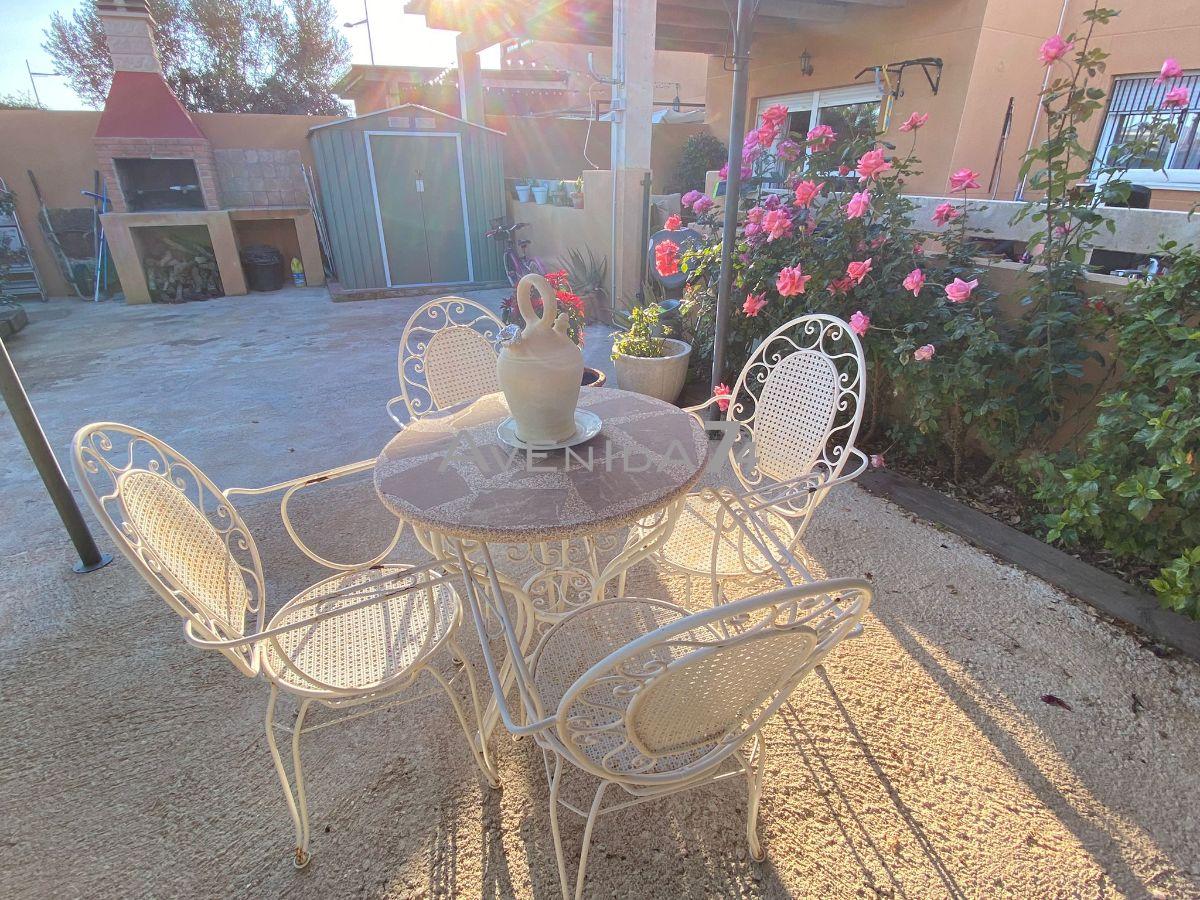 For sale of ground floor in Lorca