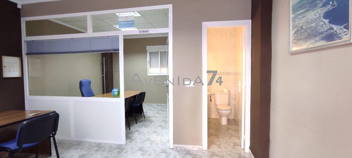 For rent of office in Águilas