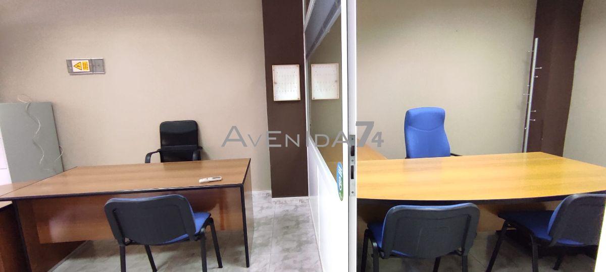 For rent of office in Águilas