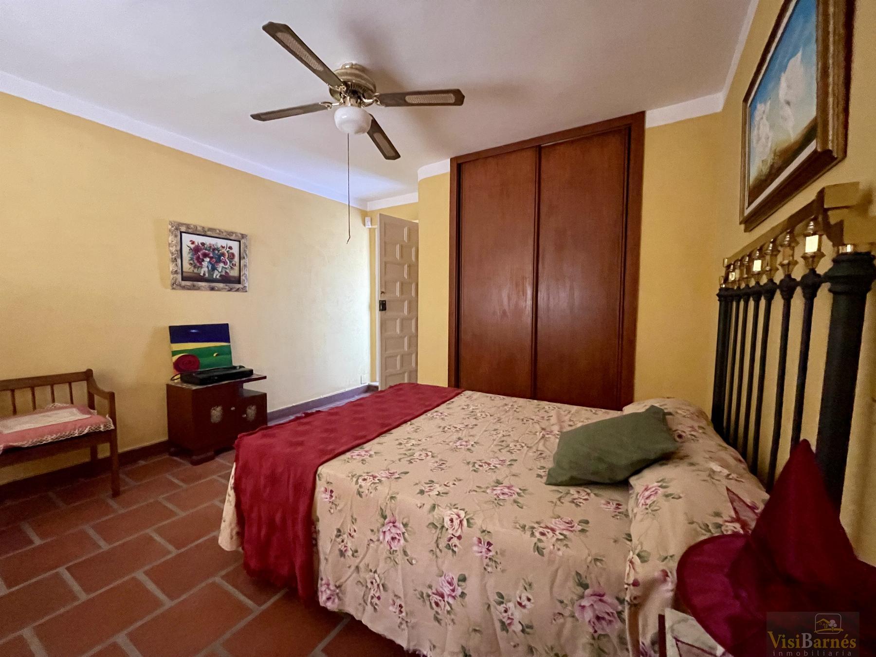 For sale of chalet in Lorca