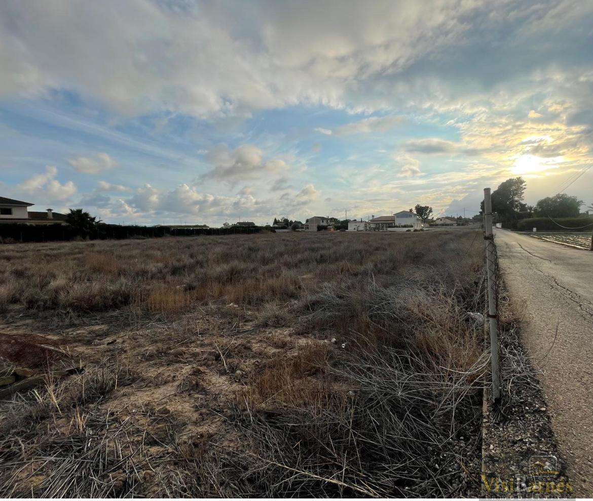 For sale of land in Lorca