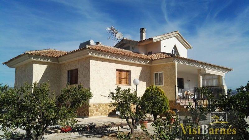 For sale of chalet in Lorca