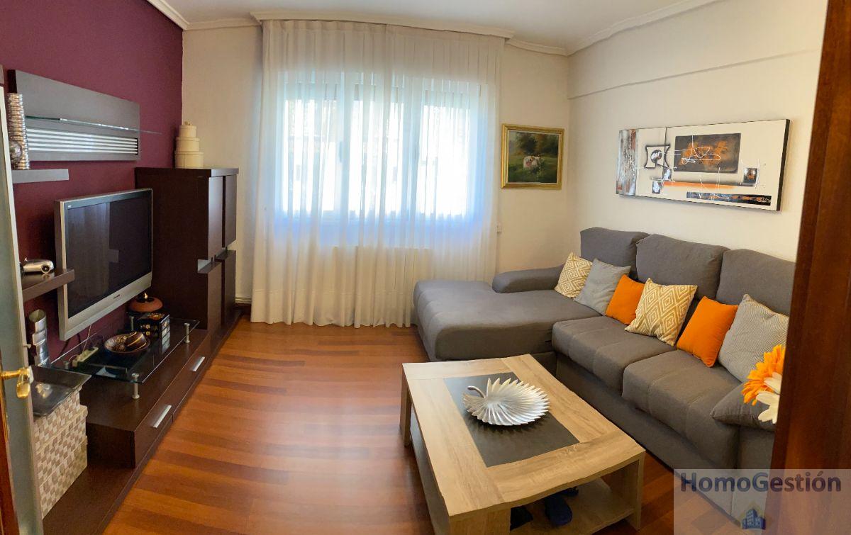 For sale of flat in Berango