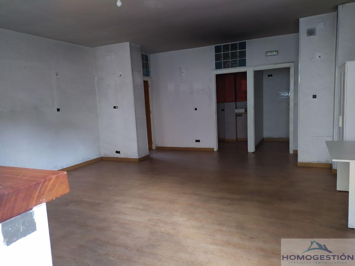 For sale of ground floor in Getxo