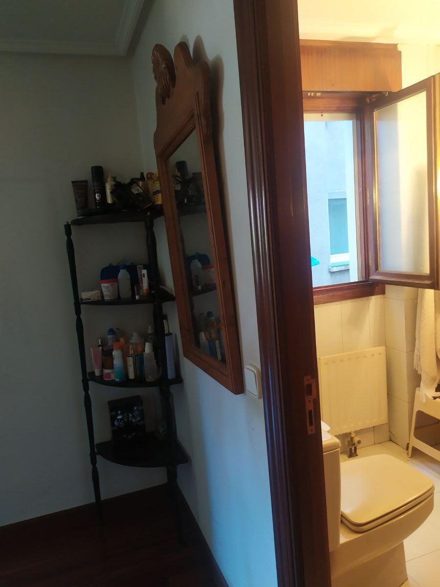 For sale of flat in Getxo