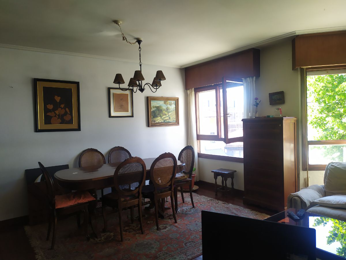 For sale of flat in Getxo