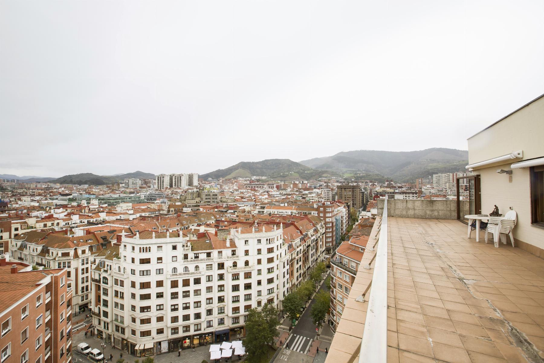 For sale of penthouse in Bilbao