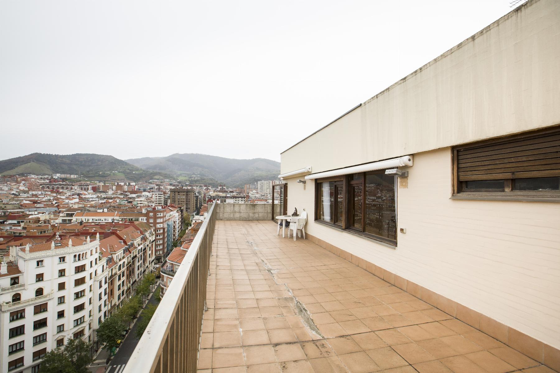 For sale of penthouse in Bilbao