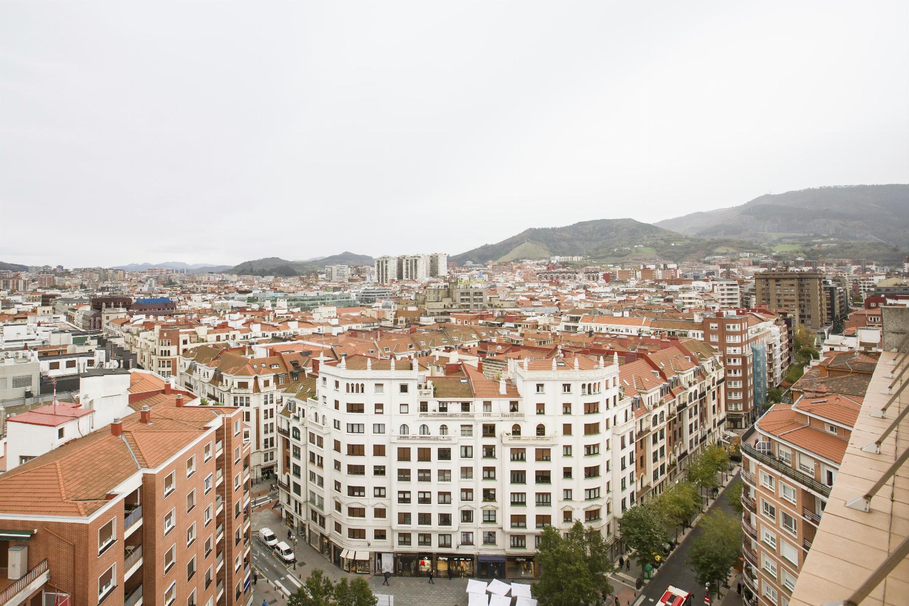 For sale of penthouse in Bilbao