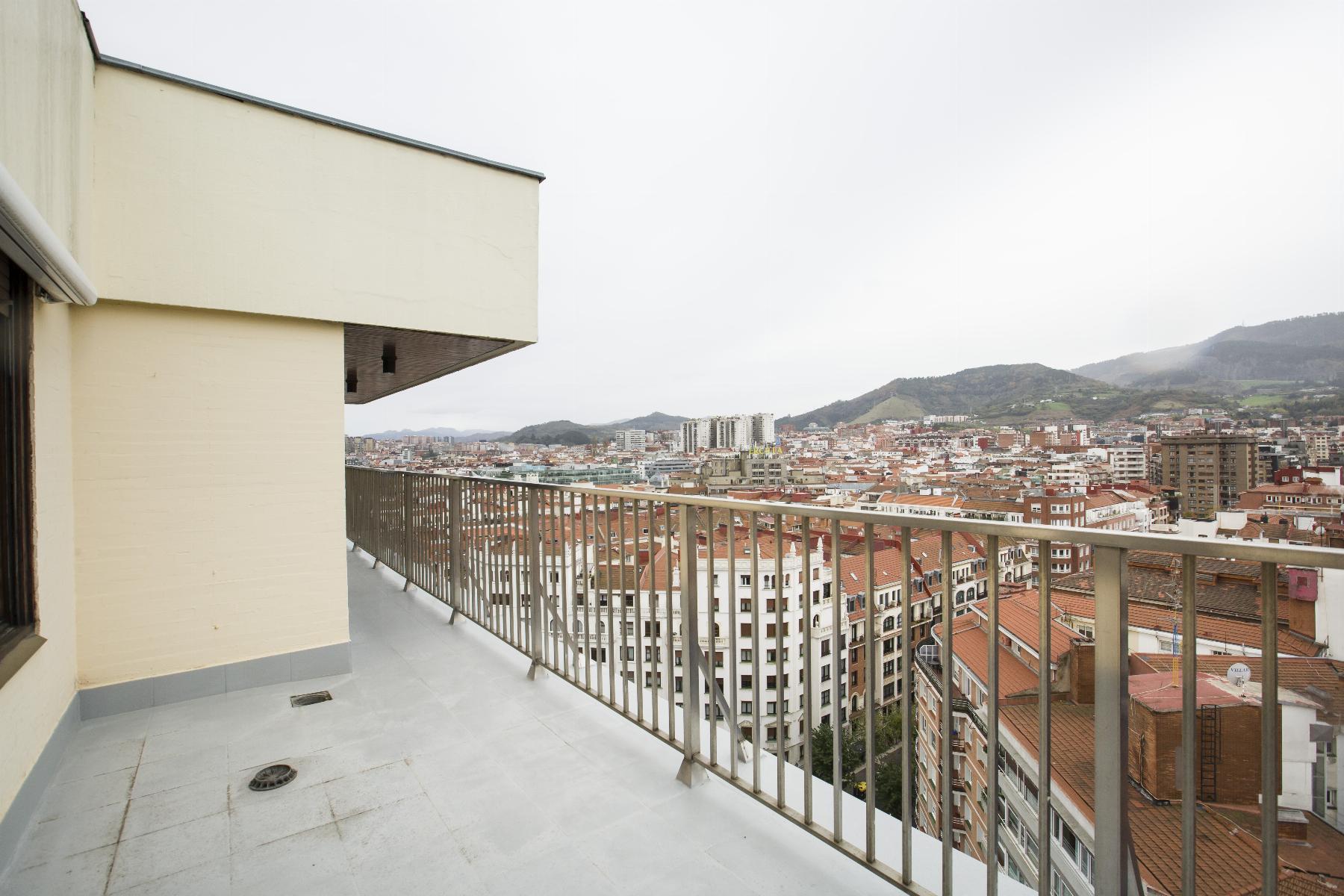 For sale of penthouse in Bilbao