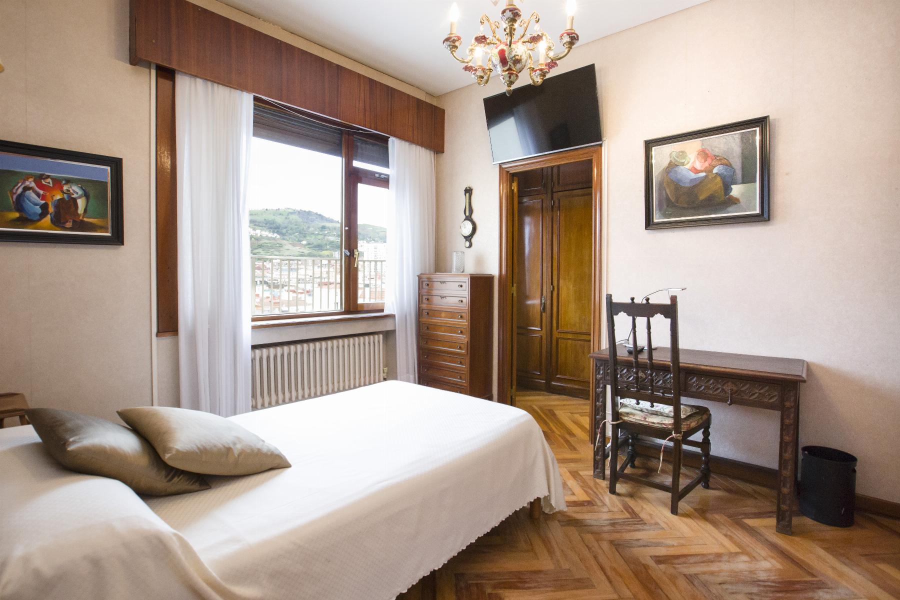 For sale of penthouse in Bilbao