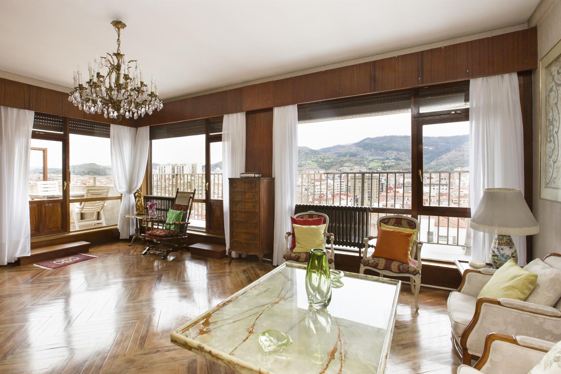 For sale of penthouse in Bilbao