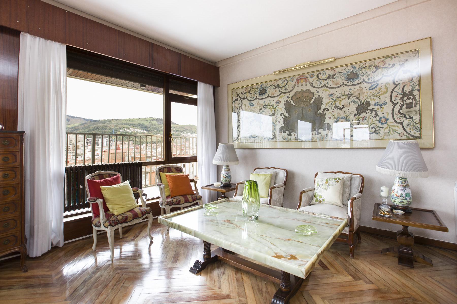 For sale of penthouse in Bilbao