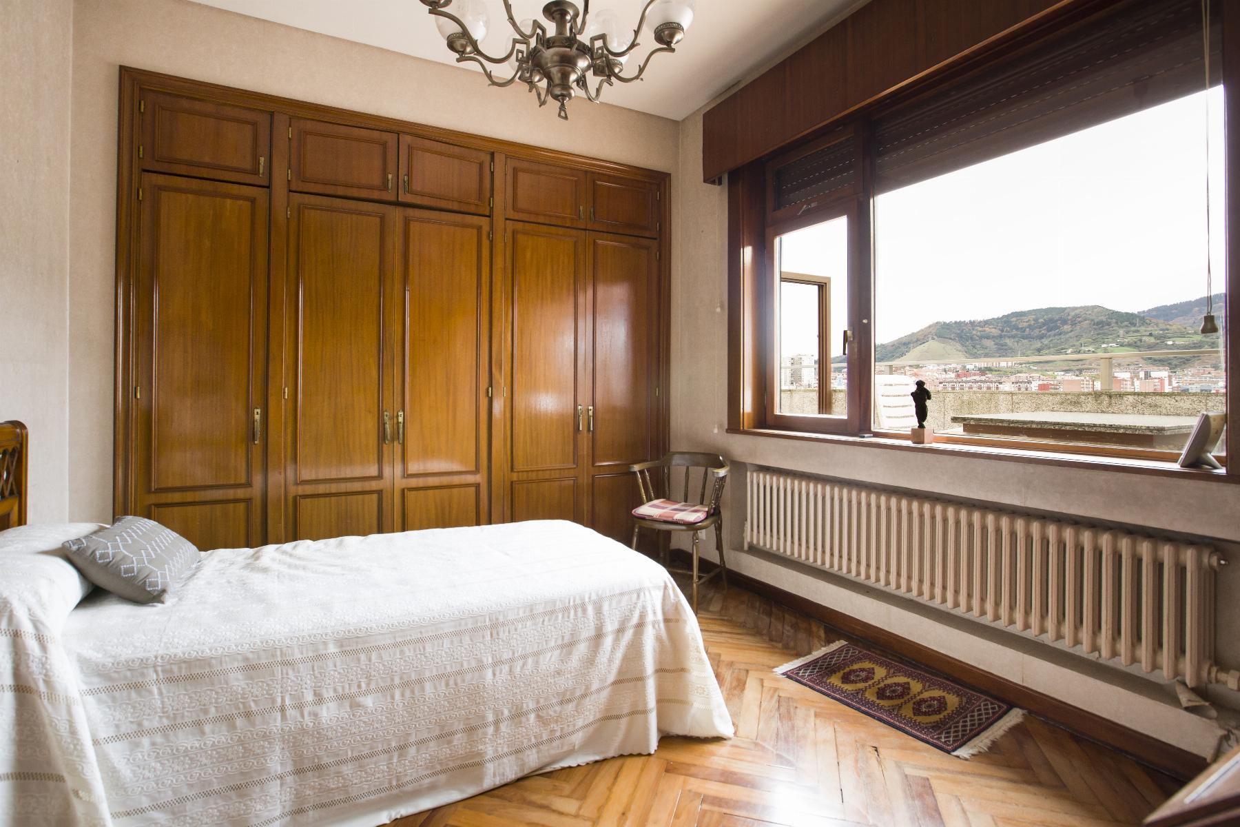 For sale of penthouse in Bilbao