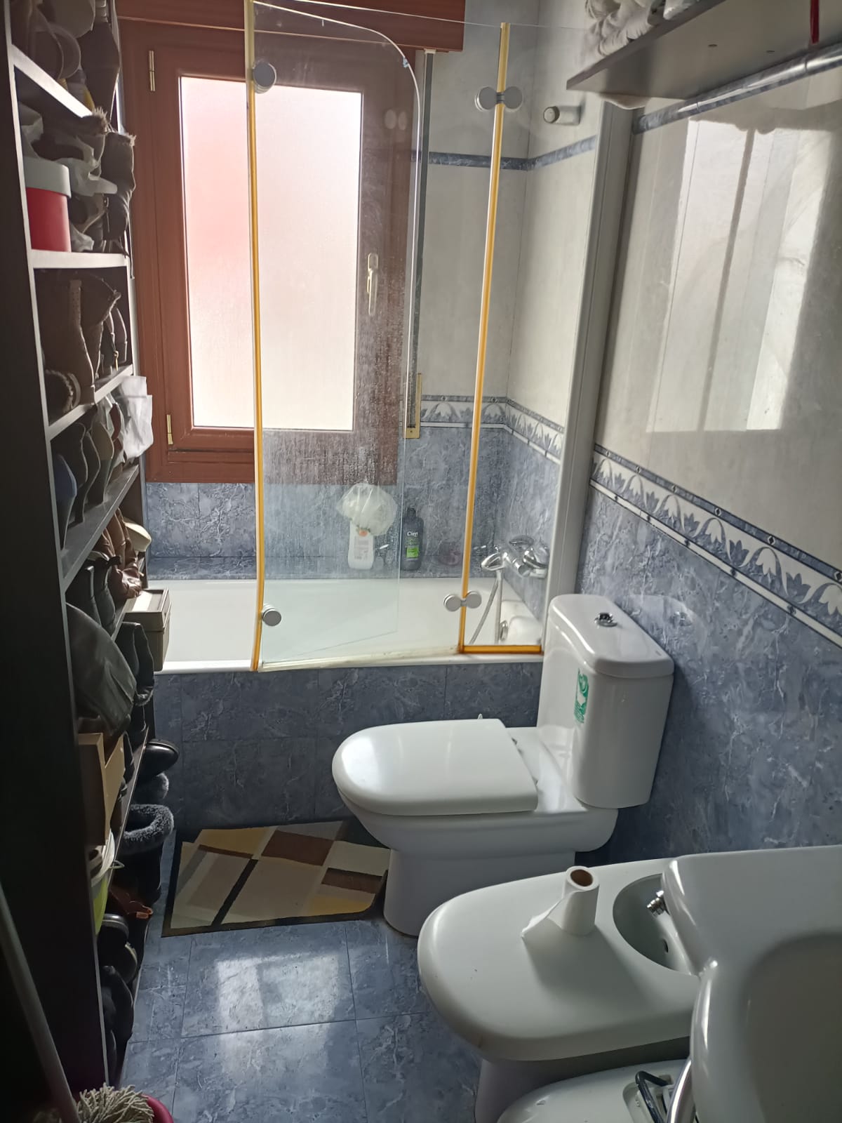 For rent of room in Berango