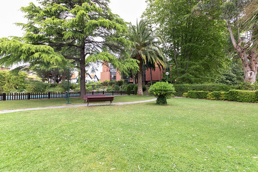 For sale of duplex in Getxo