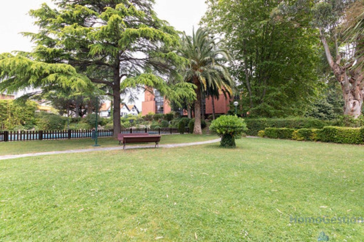 For sale of duplex in Leioa