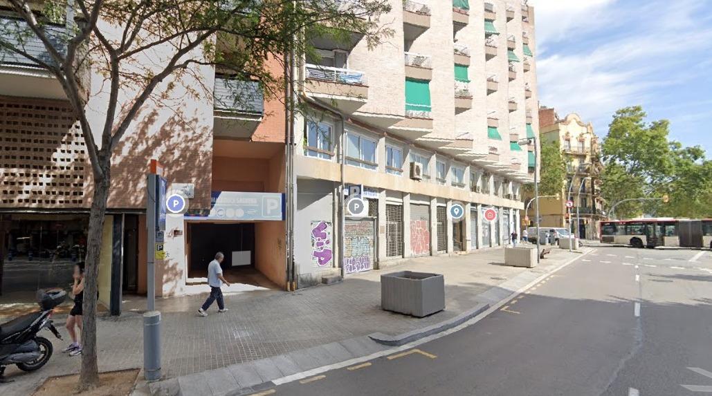 For sale of garage in Barcelona