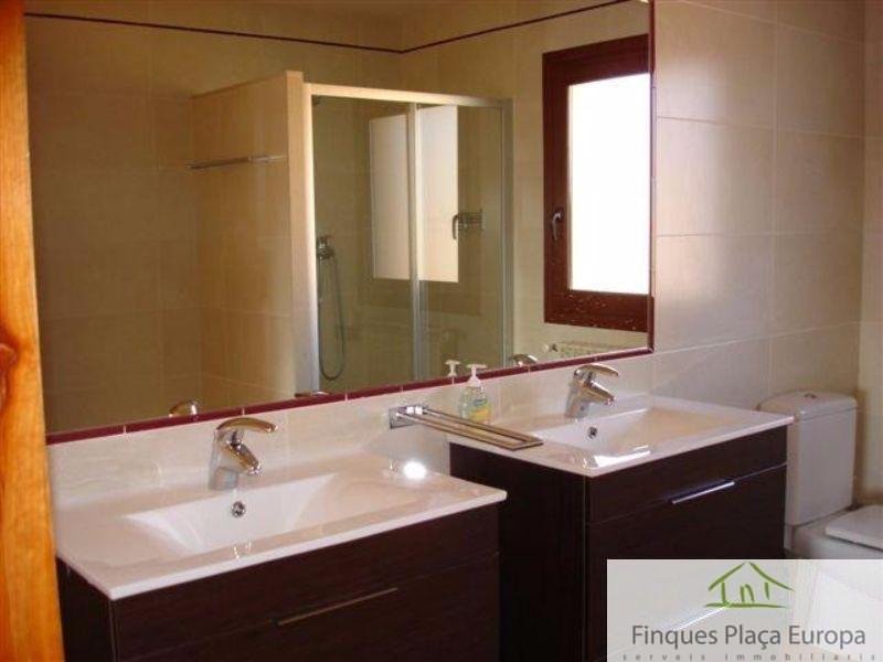 For sale of house in Santa Cristina D´aro