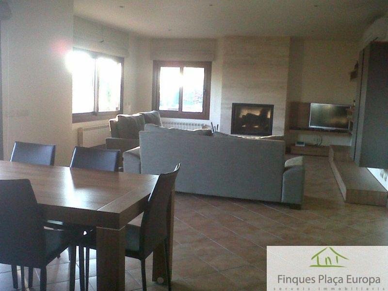 For sale of house in Santa Cristina D´aro