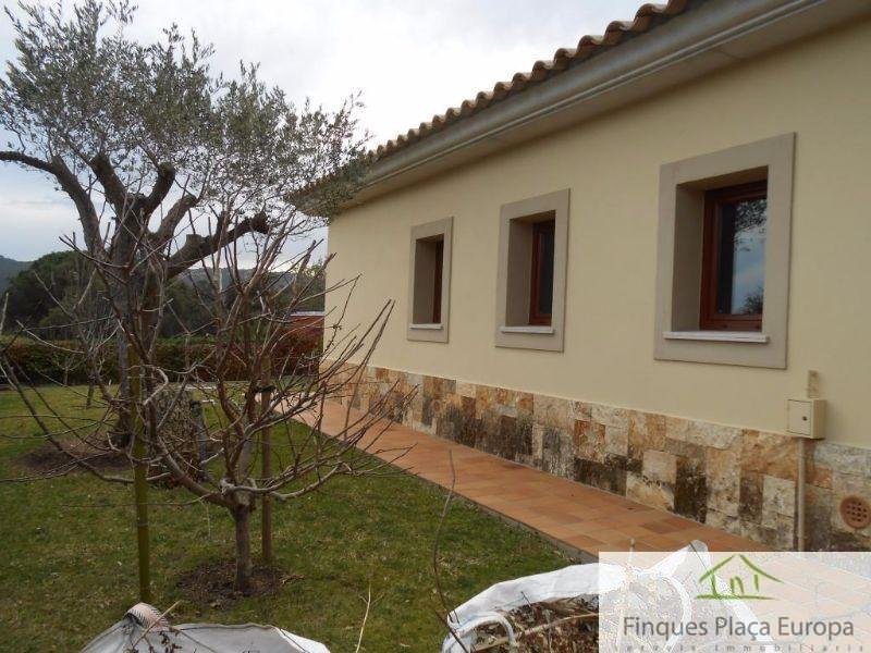 For sale of house in Santa Cristina D´aro