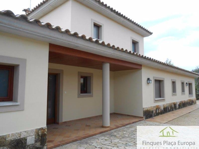 For sale of house in Santa Cristina D´aro