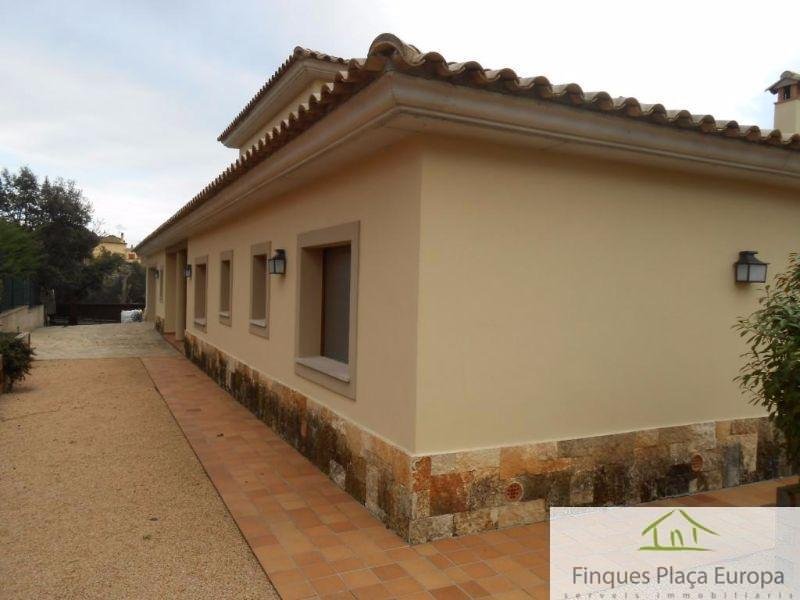 For sale of house in Santa Cristina D´aro