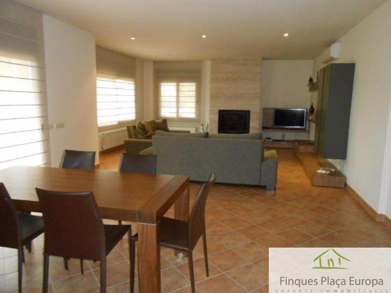 For sale of house in Santa Cristina D´aro