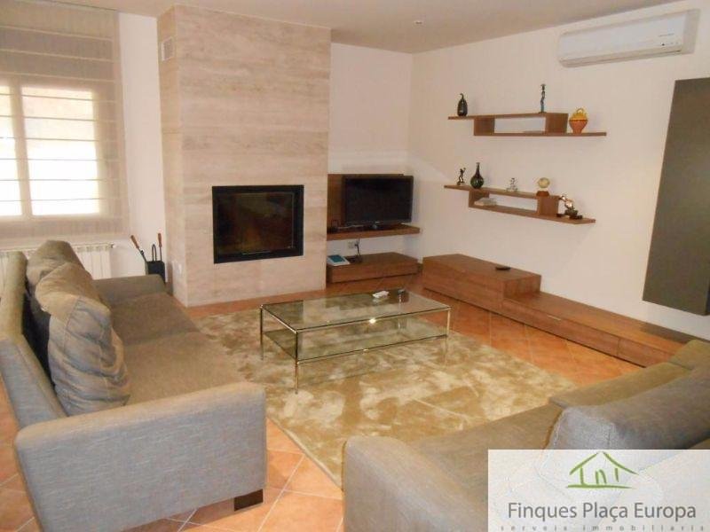 For sale of house in Santa Cristina D´aro