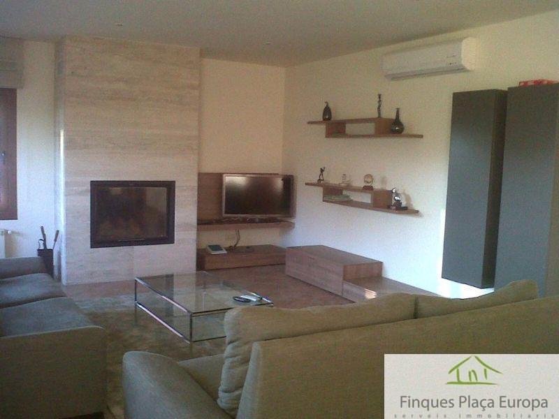 For sale of house in Santa Cristina D´aro
