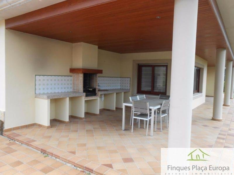 For sale of house in Santa Cristina D´aro