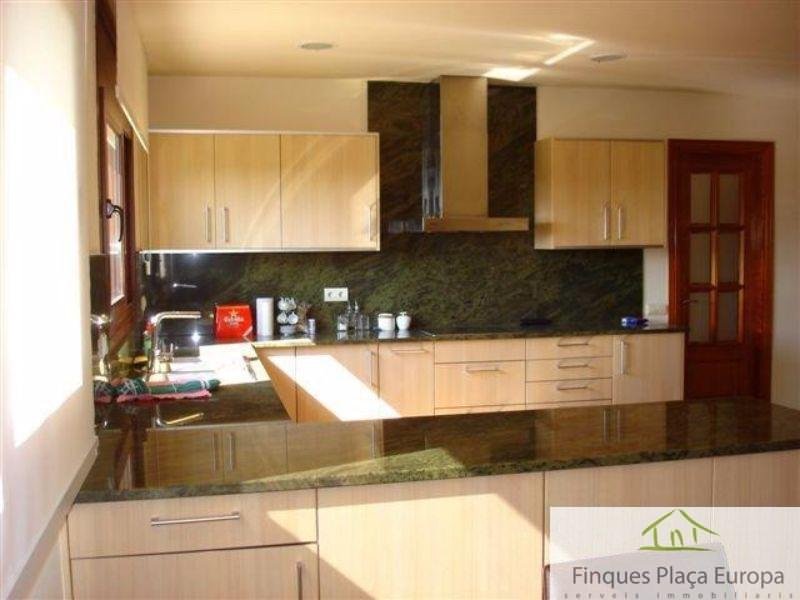 For sale of house in Santa Cristina D´aro