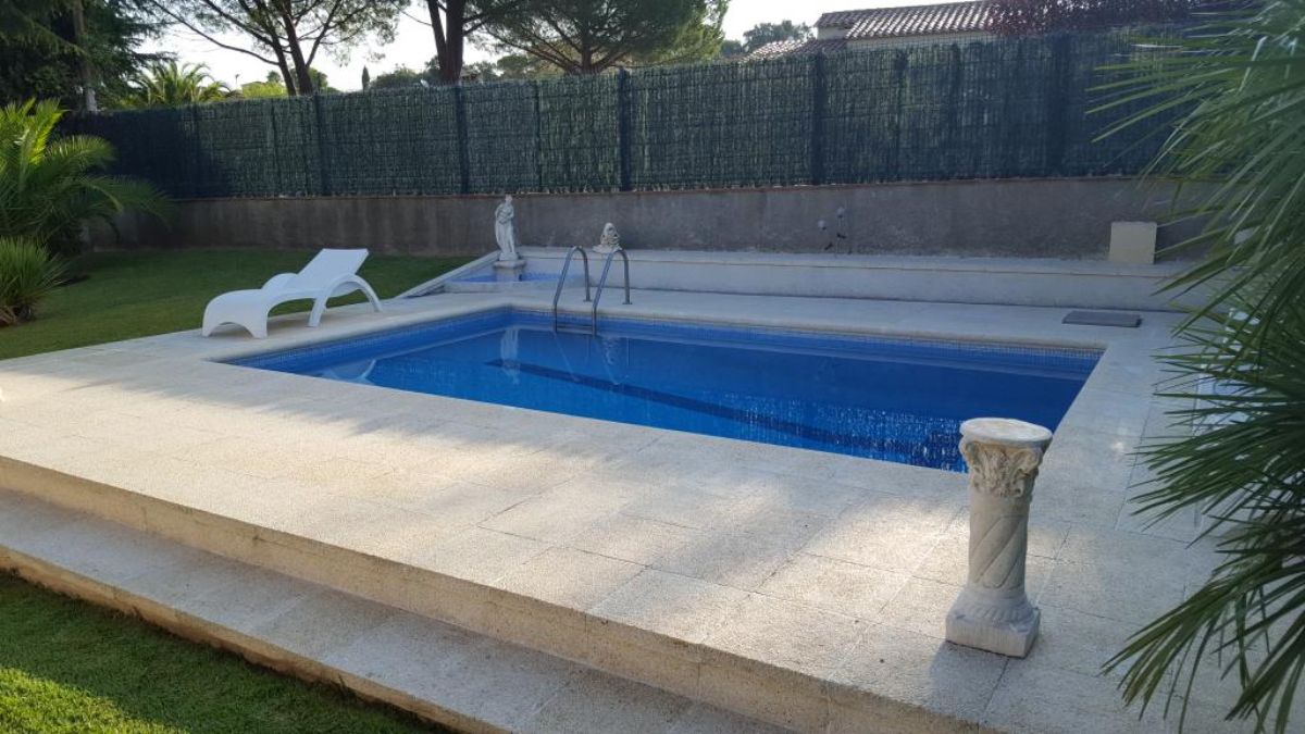 For sale of house in Calonge