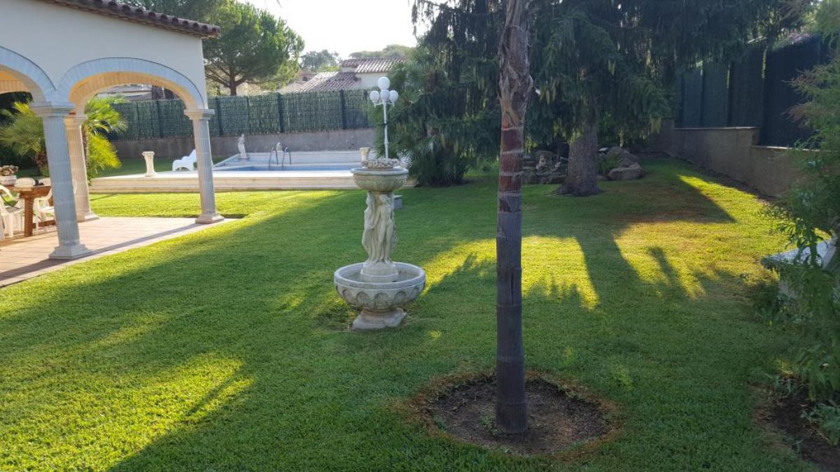For sale of house in Calonge