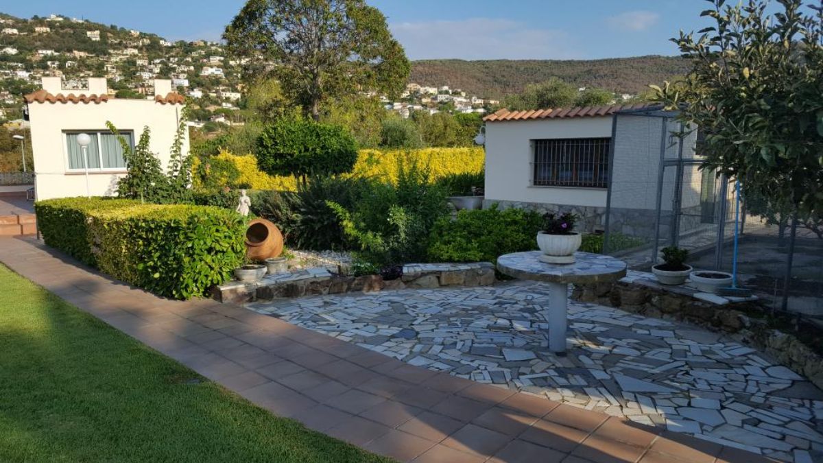 For sale of house in Calonge