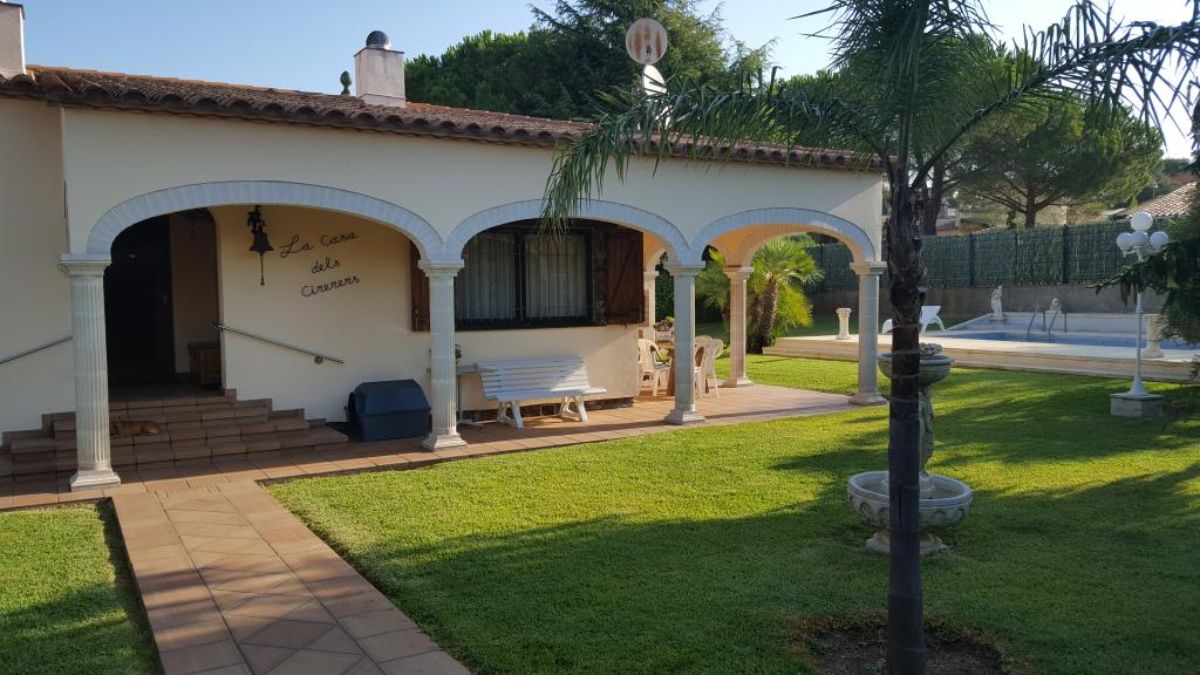 For sale of house in Calonge