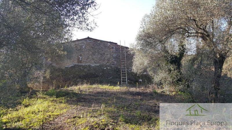 For sale of house in Girona