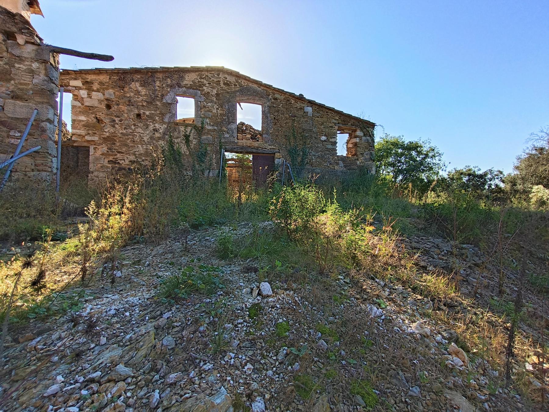 For sale of house in Girona