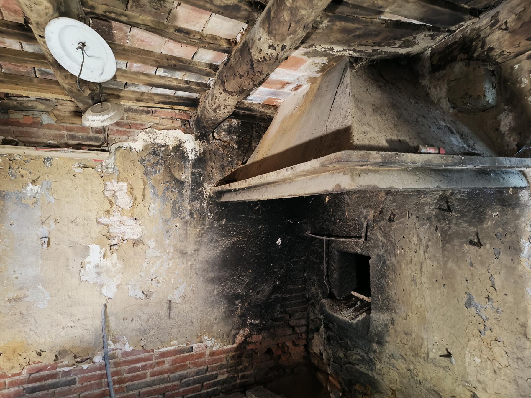 For sale of house in Girona