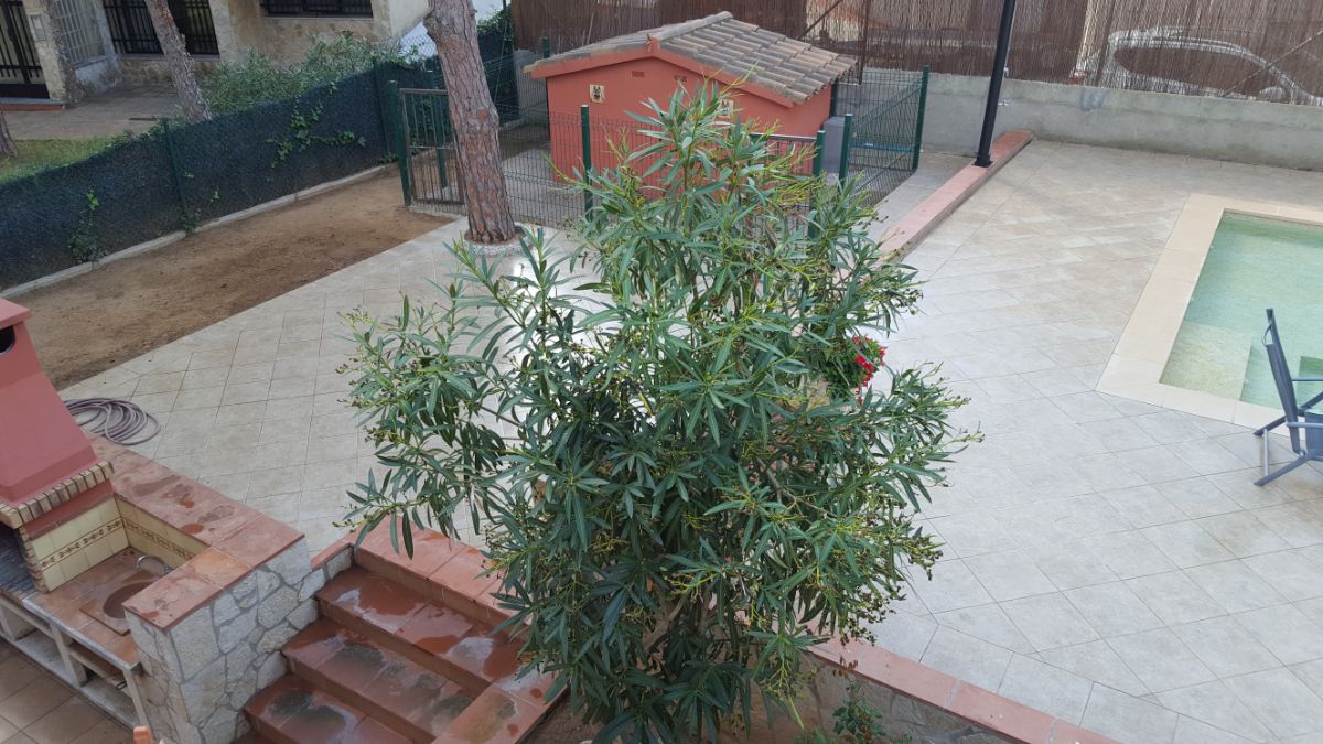 For sale of house in S agaro
