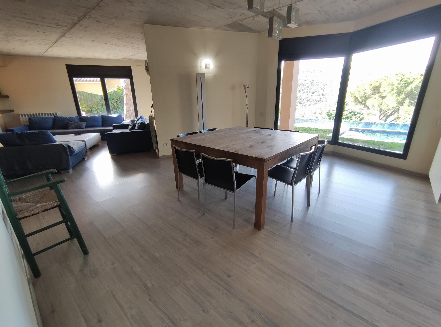 For sale of house in Calonge