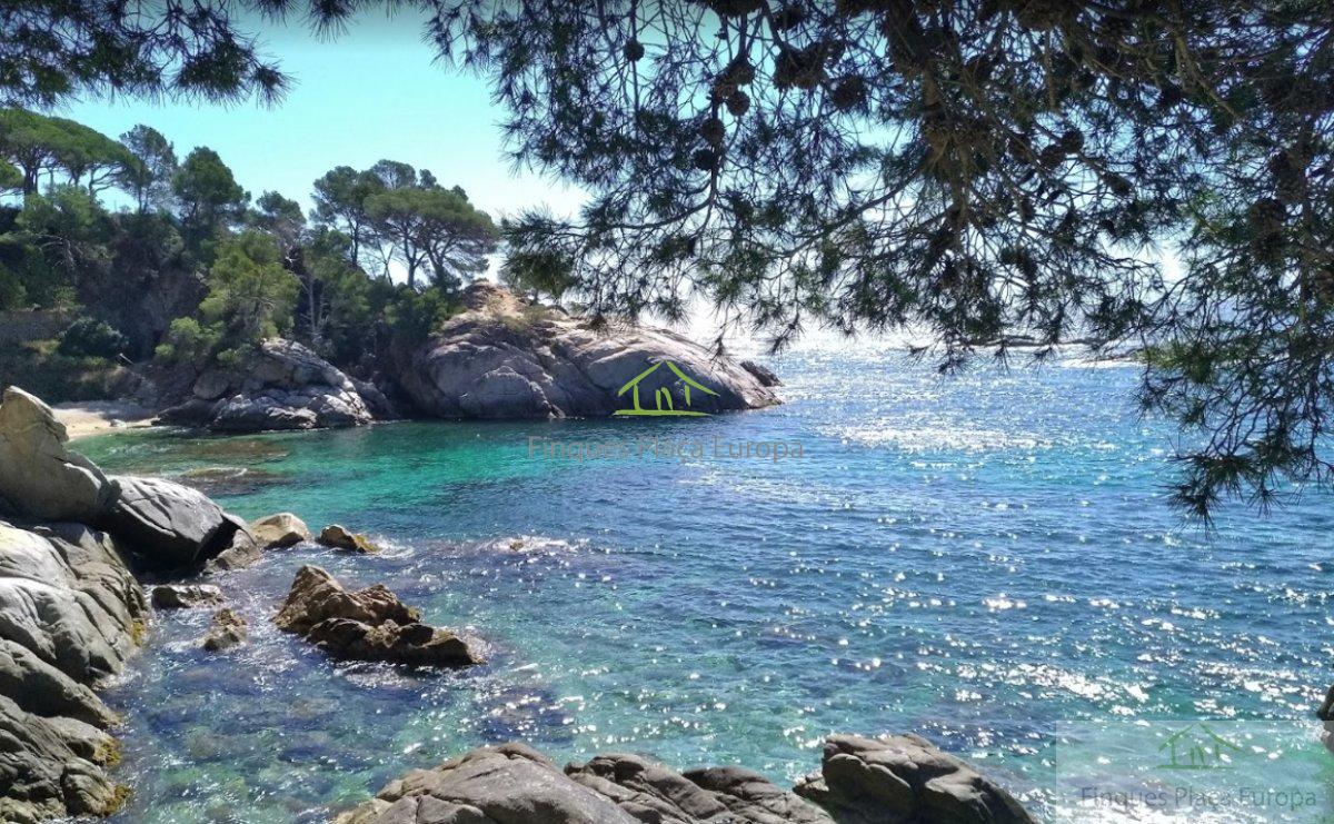 Продажа от

 Земельные участки на Platja d´Aro