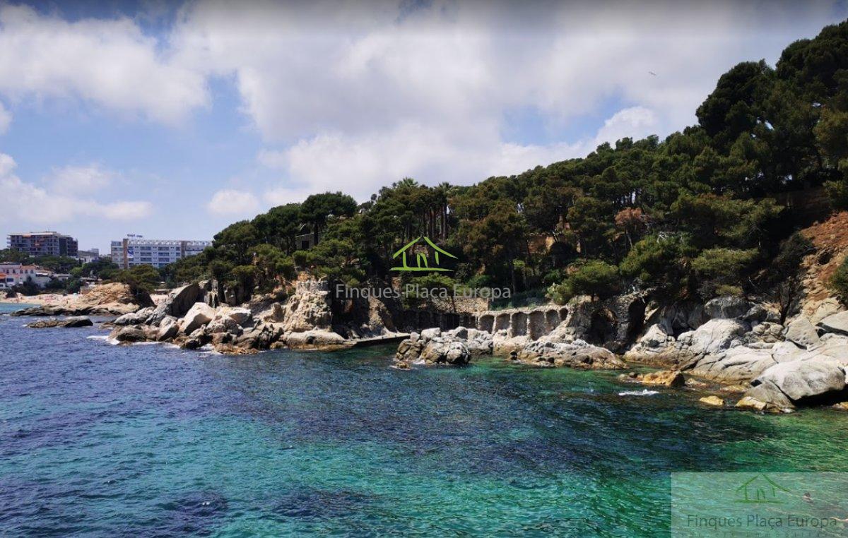 Продажа от

 Земельные участки на Platja d´Aro