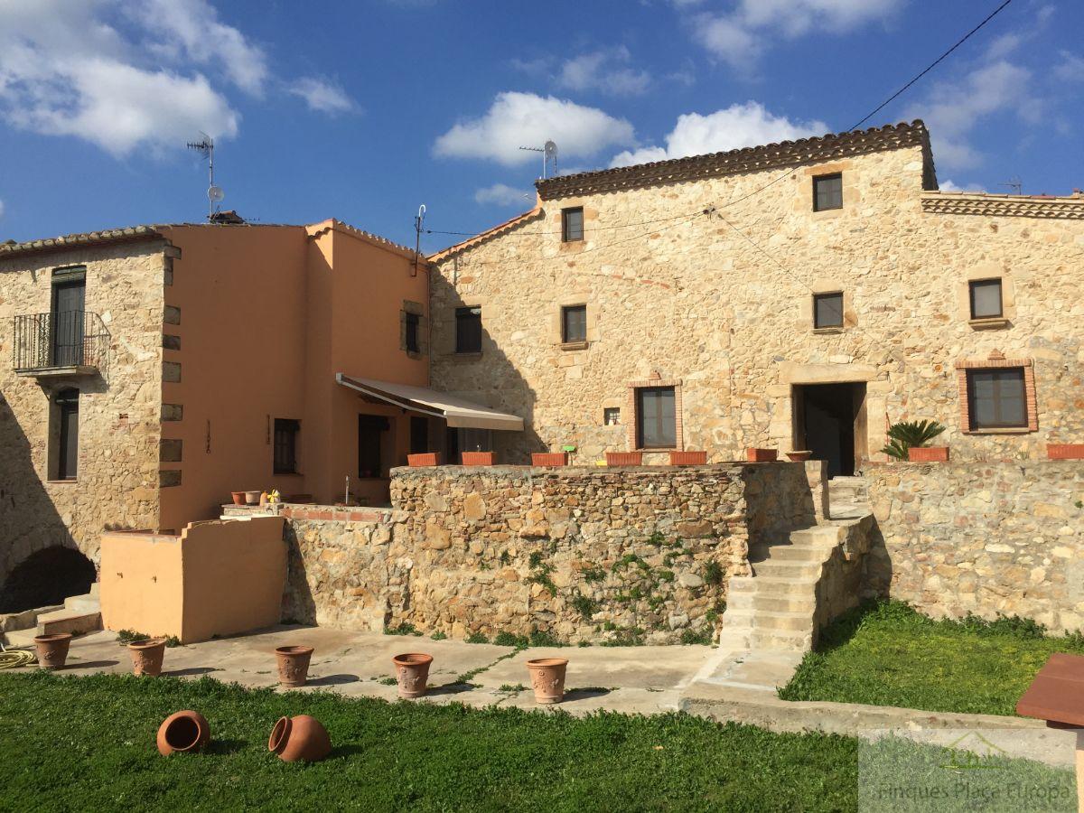 For sale of house in Castell d´Aro